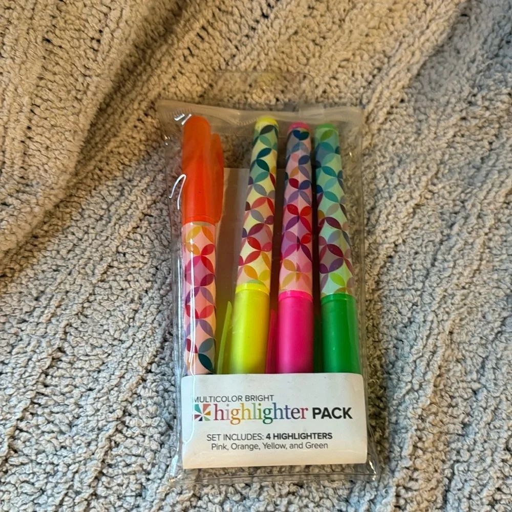 Erin Condren Multicoloror Bright Highlighter Pack of 4 -Pink-Orange-Yellow-Green
